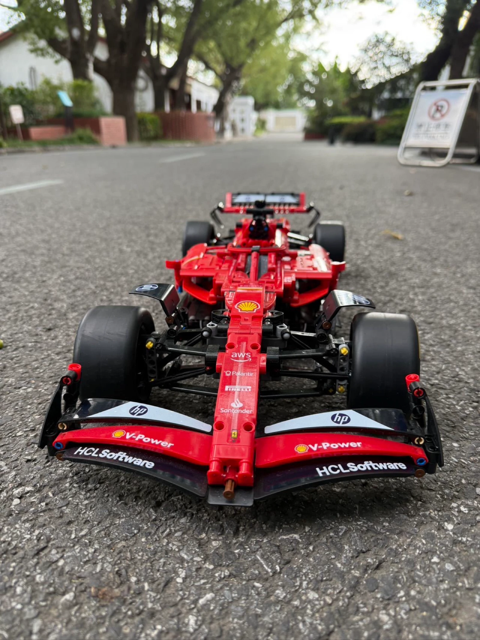LEGO Technic Ferrari SF-24 42207 🏎️ – photo 3
